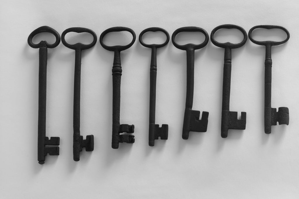 ”Unlocking Real Estate Value Mastering Valuation and Economic Princip